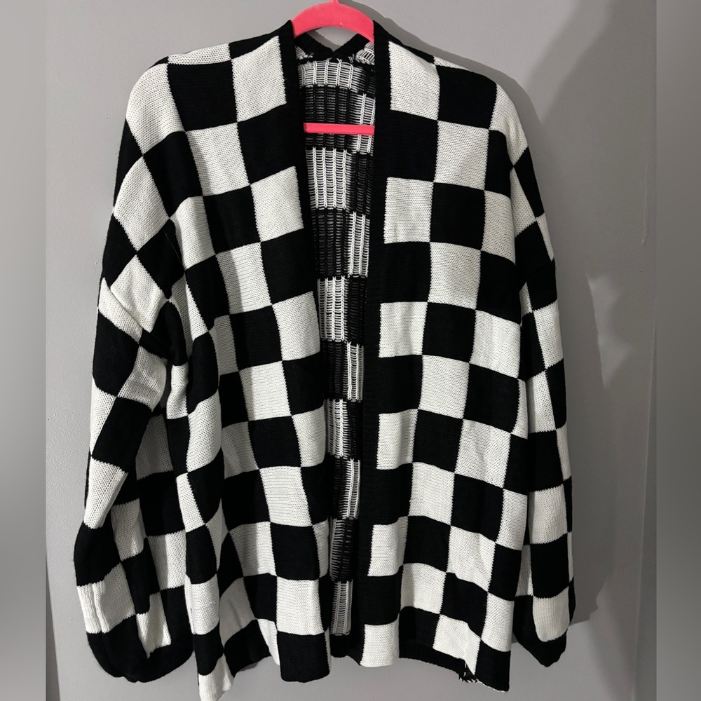 Womens Black Checkered sweater size XL